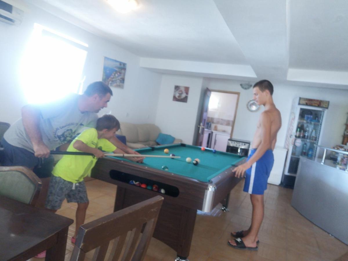 Big Panorama Villa, For 21 Person In Omis Celina Room photo