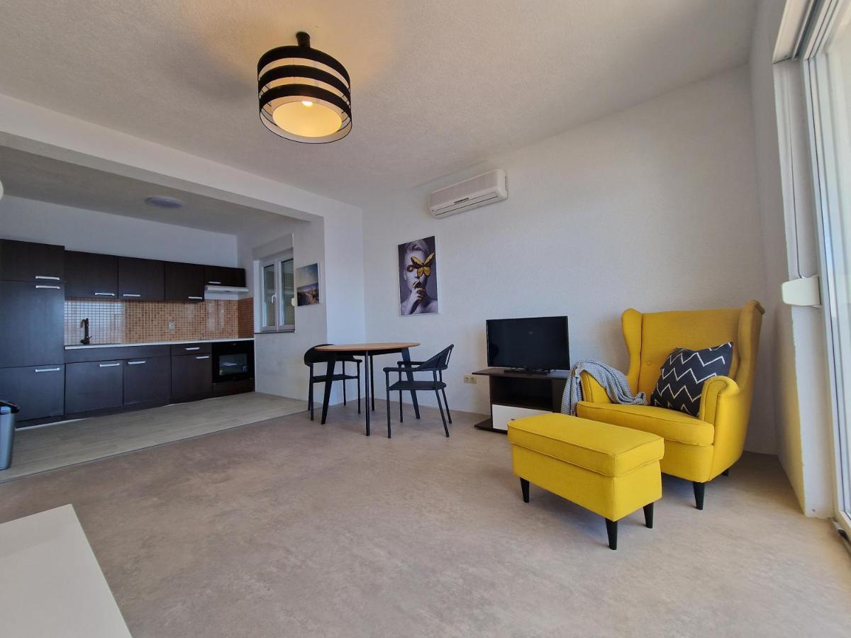 Big Panorama Villa, For 21 Person In Omis Celina Exterior photo