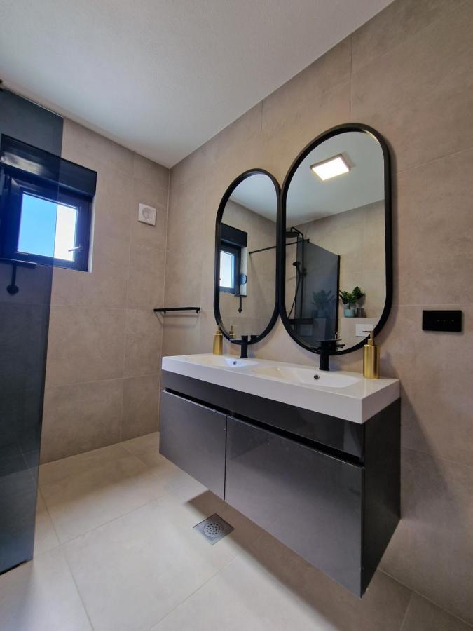 Big Panorama Villa, For 21 Person In Omis Celina Exterior photo